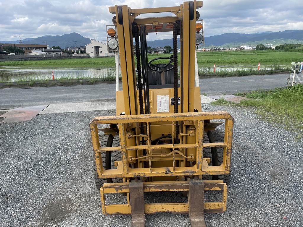 TCM フォークリフト FD20Z12 - 株式会社CENTRY | 農機具・トラクター